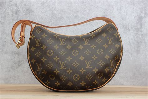 louis vuitton croissant mm price|Louis Vuitton croissant mm.